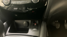 Nissan Qashqai 1.3 DiG-T Tekna 5dr Petrol Hatchback